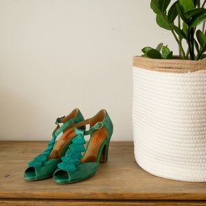Miz Mooz Sailor T-strap green leather heels 6